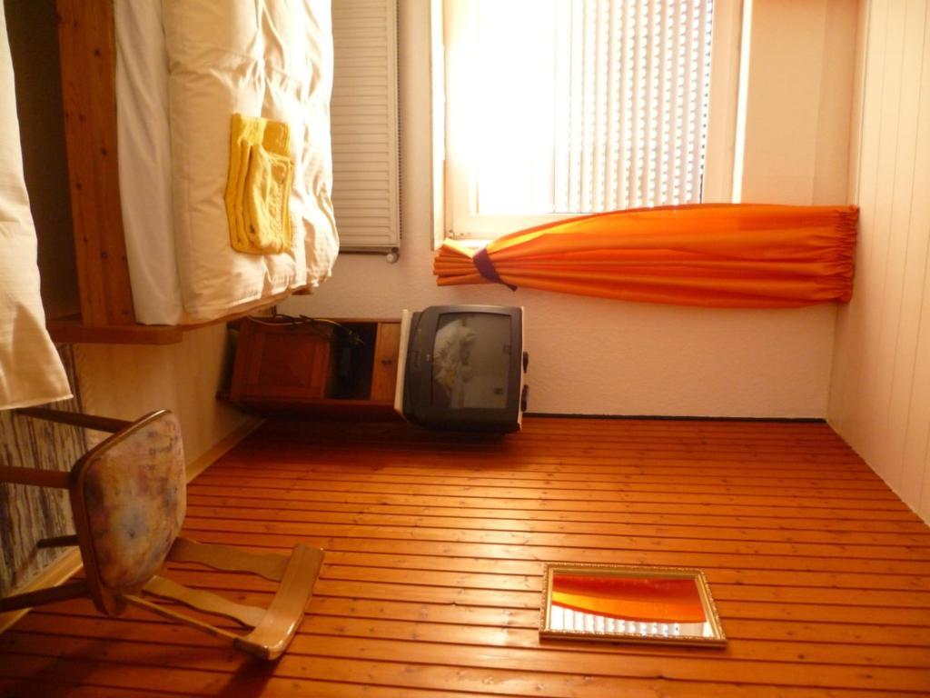 Hotel Rotbuche Westoverledingen Oda fotoğraf